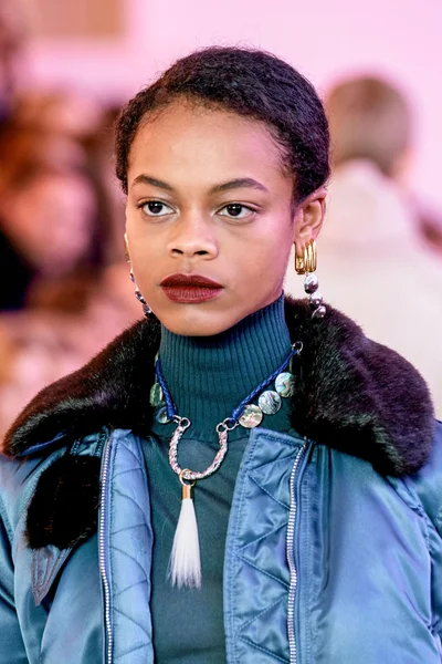 Look 85